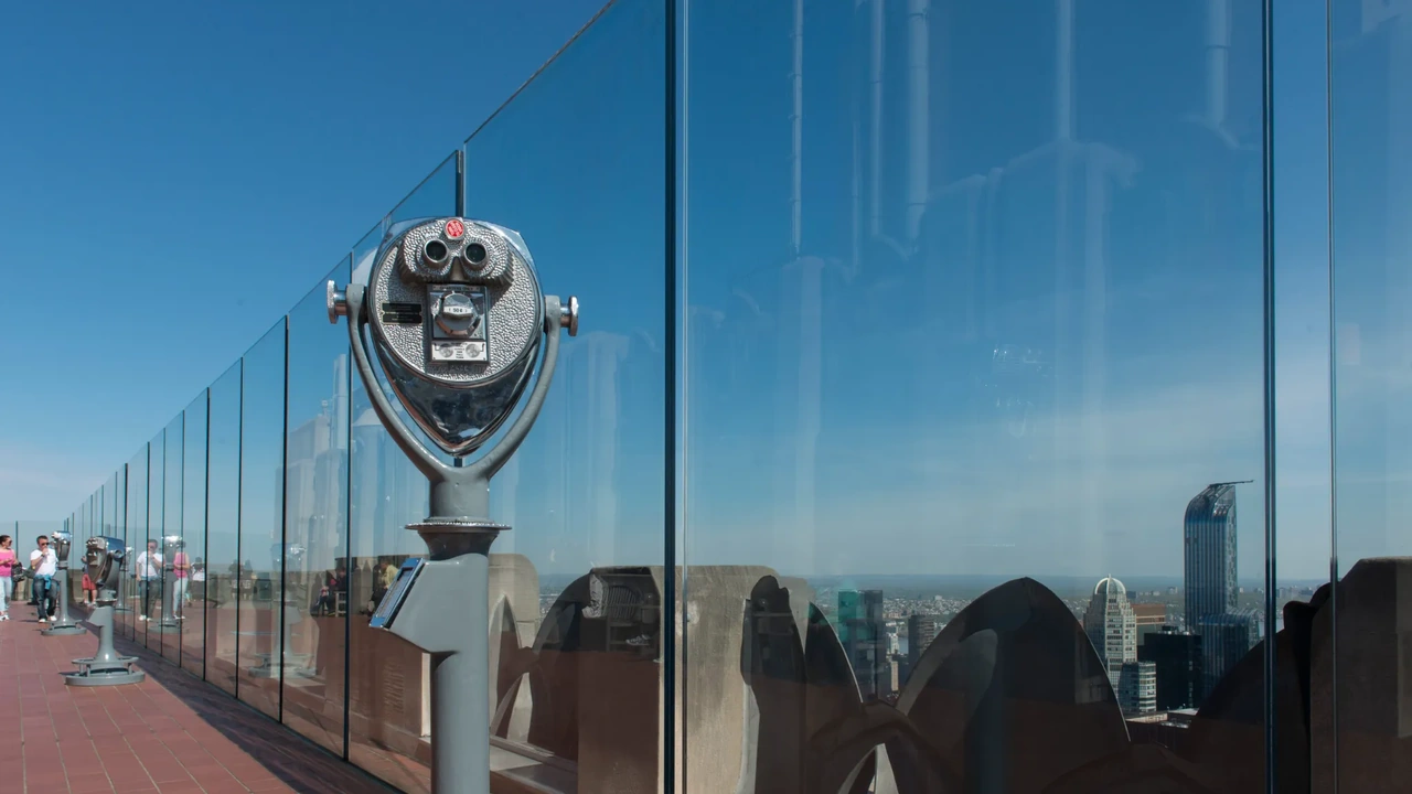 Binocolo installato sull'osservatorio Top of The Rock a NYC