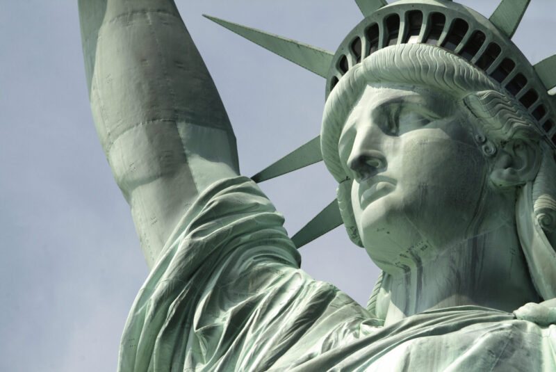 Statua della Libertà vista dal traghetto per Liberty Island