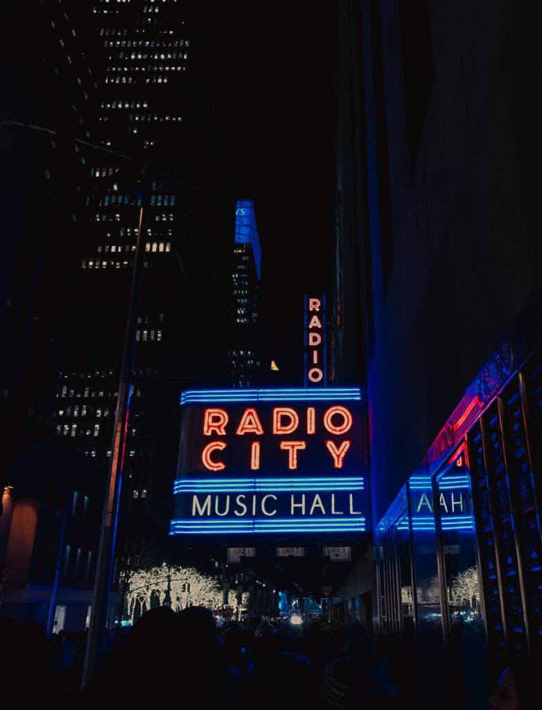 Insegna del Radio City Music Hall a New York