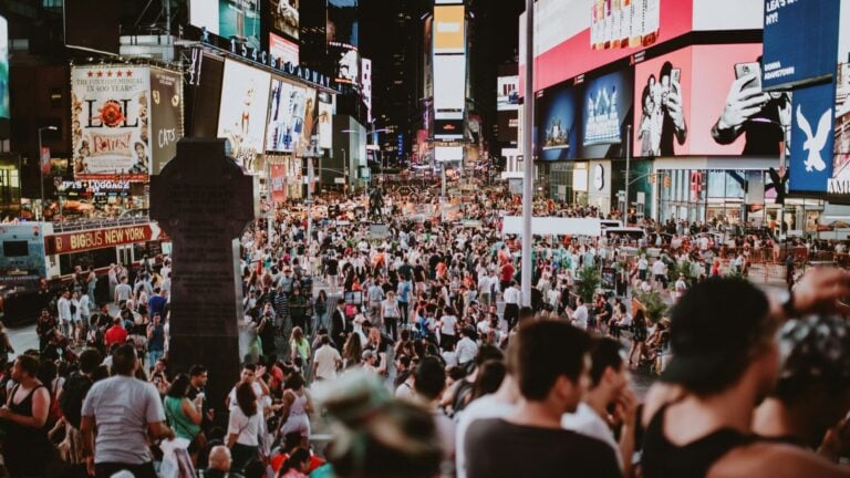 Video e Foto a Times Square: Noleggio Cartellone per 24 Ore. Codice sconto: ILMIOVIAGGIO5