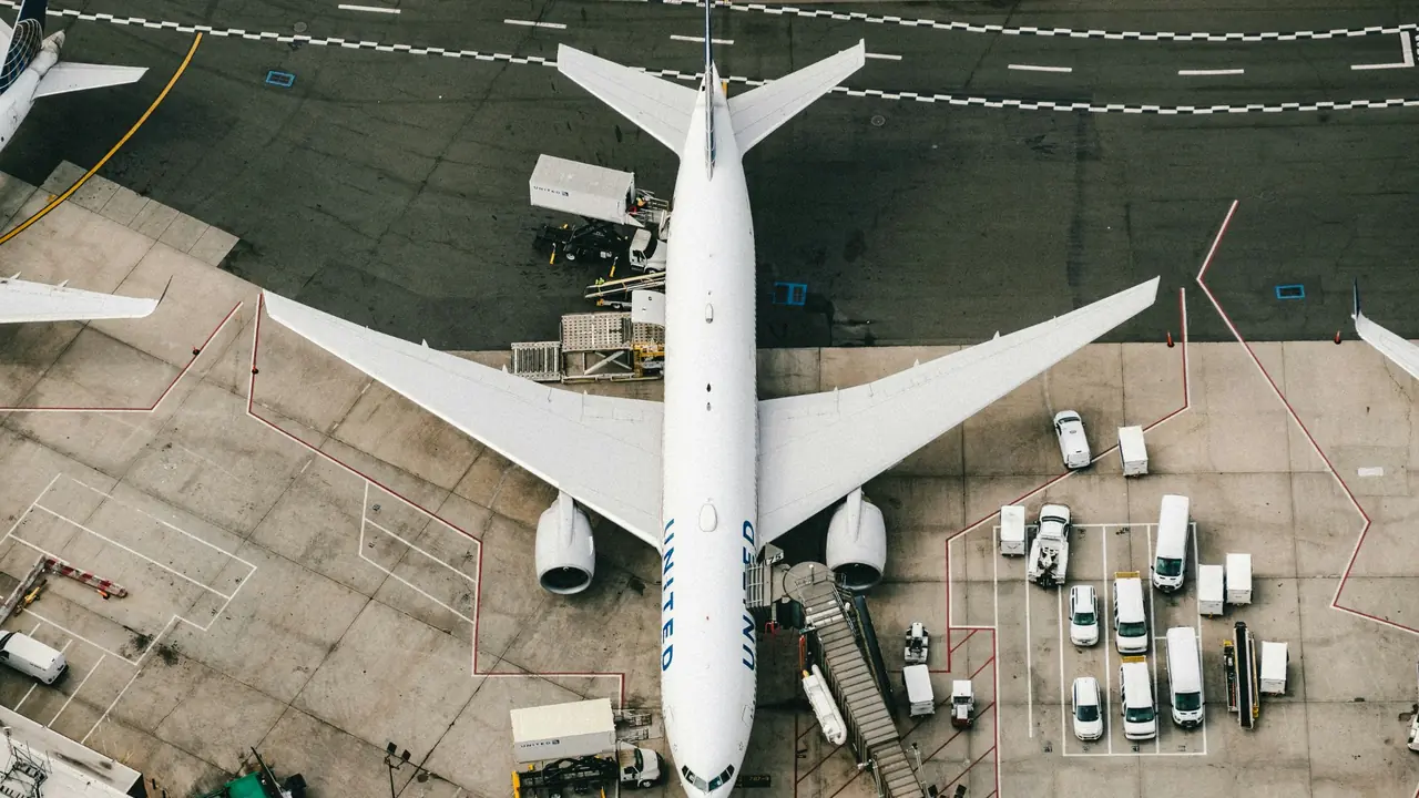Aereo all'aeroporto internazionale EWR, Newark