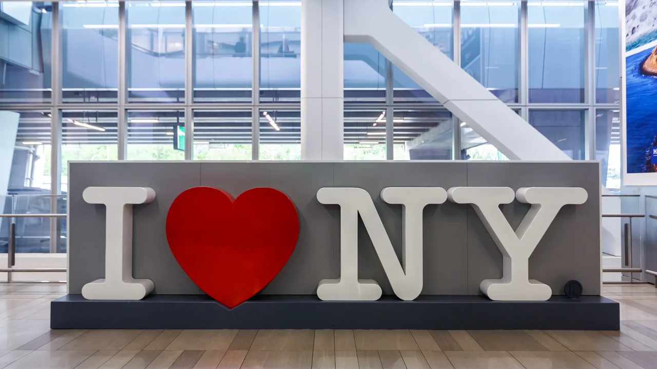 Scritta I Love New York all'aeroporto Laguardia LGA