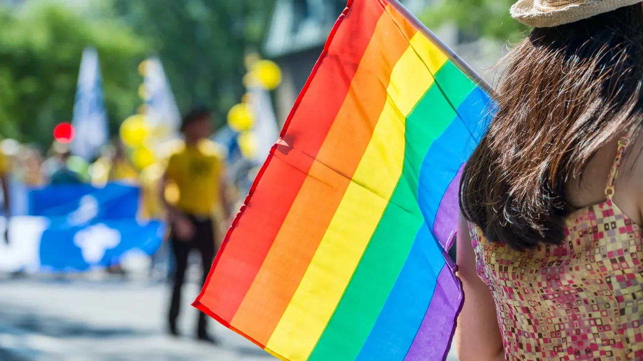 Gay Pride a New York, bandiera alla parata