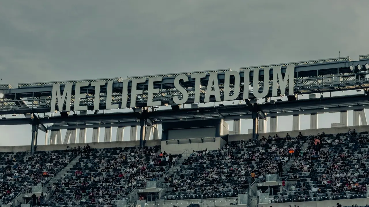Primo piano del nome del Metlife Stadium a East Rutherford