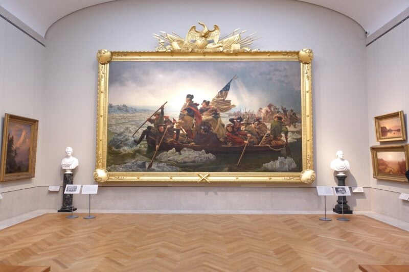Washington Crossing the Delaware di Emanuel Leutze esposto nella sala dell'American Wing del MET