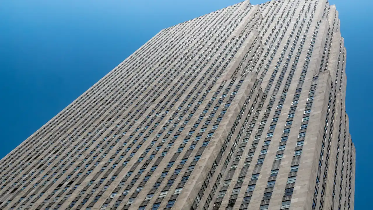 Rockefeller Center facciata al crepuscolo