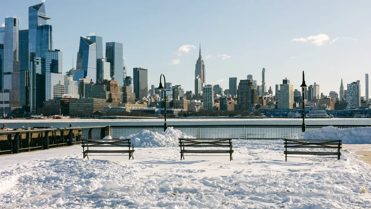 Vista panoramica di New York innevata